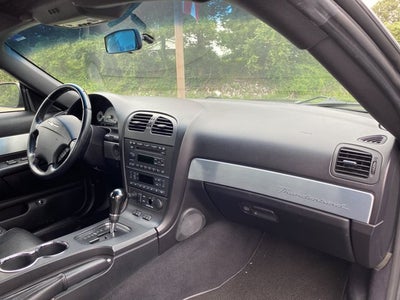 2004 Ford Thunderbird Base