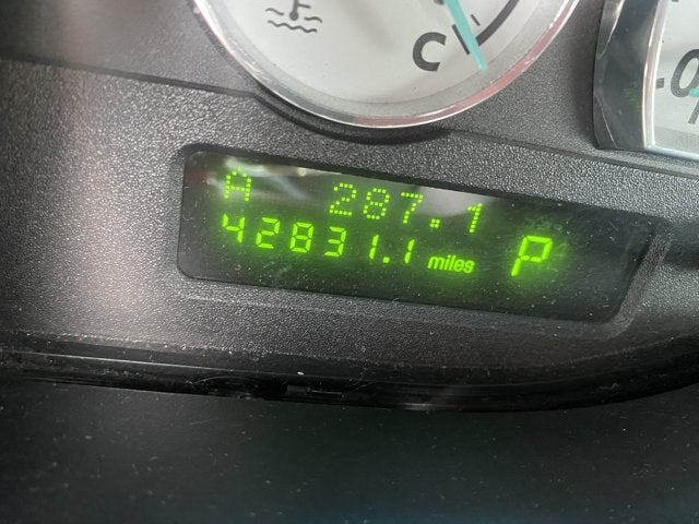 2004 Ford Thunderbird Base
