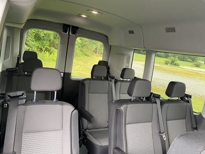 2026 Ford Transit Passenger Wagon XLT