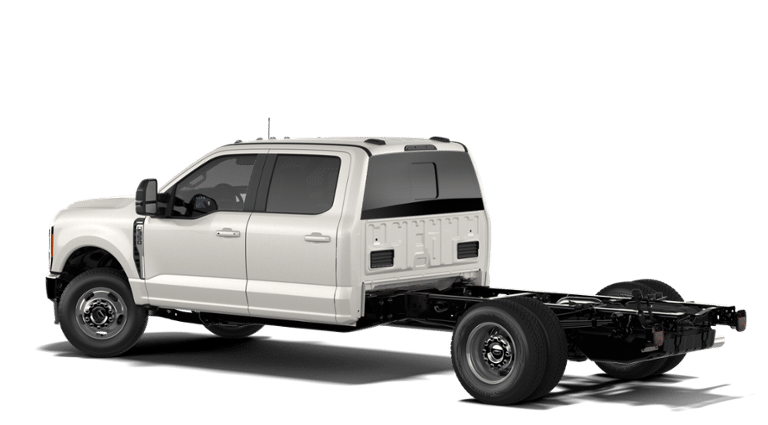 2027 Ford Super Duty F-350 DRW LARIAT