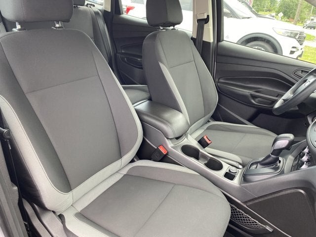 2016 Ford Escape S