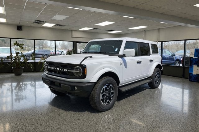 2026 Ford Bronco Outer Banks 4x4's photo