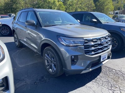 2025 Ford Explorer Active 4WD