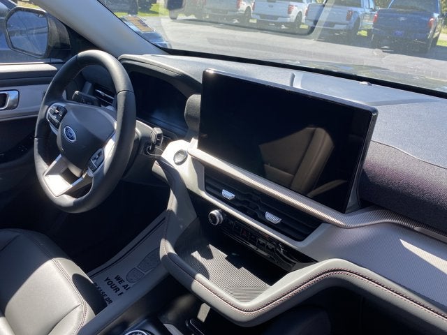 2025 Ford Explorer Active 4WD