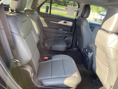 2026 Ford Explorer Active w/200A Pkg