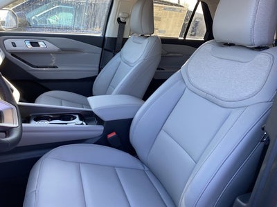 2026 Ford Explorer Active 4WD