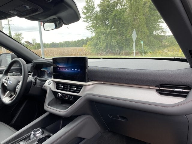 2027 Ford Explorer Active w/200A Pkg