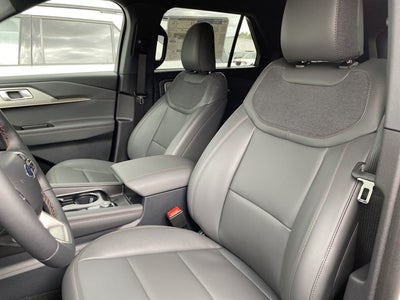 2027 Ford Explorer Active w/200A Pkg