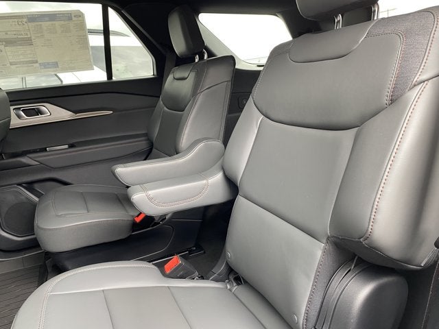 2027 Ford Explorer Active w/200A Pkg