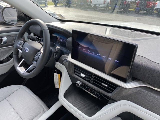 2026 Ford Explorer Platinum 4WD