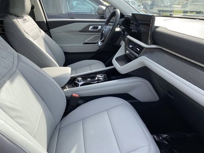 2026 Ford Explorer Platinum 4WD