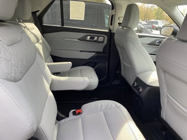 2026 Ford Explorer Platinum 4WD