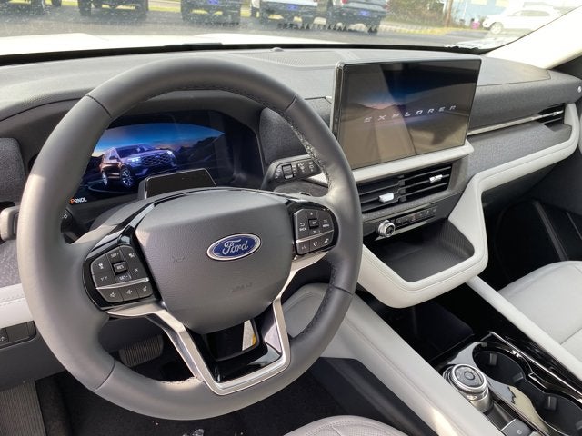 2026 Ford Explorer Platinum 4WD
