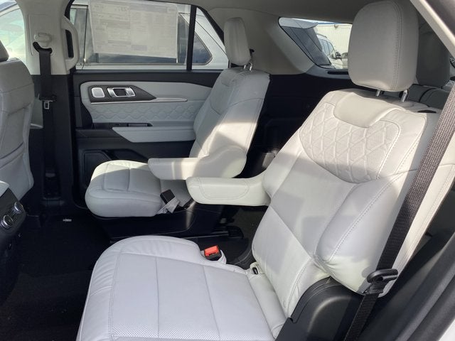 2026 Ford Explorer Platinum 4WD