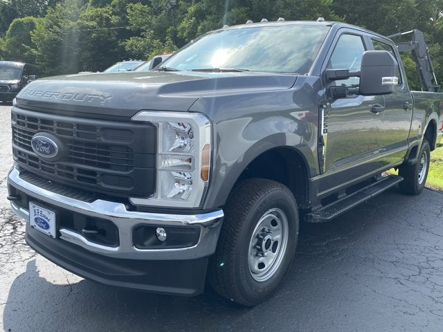 2025 Ford Super Duty F-250 SRW XL FX4
