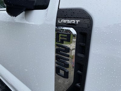2027 Ford Super Duty F-250 SRW LARIAT