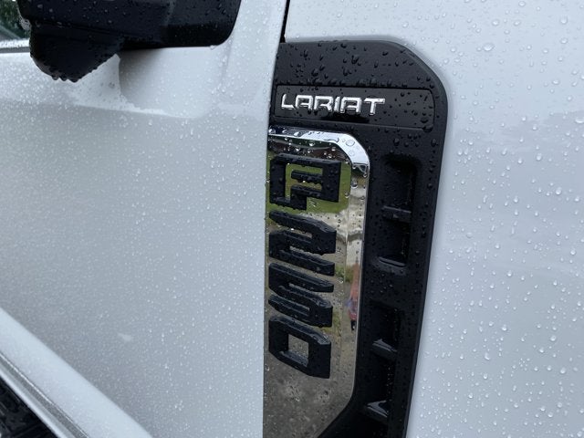 2027 Ford Super Duty F-250 SRW LARIAT
