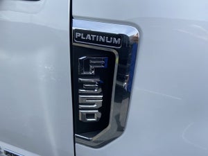 2020 Ford Super Duty F-350 DRW Platinum FX4