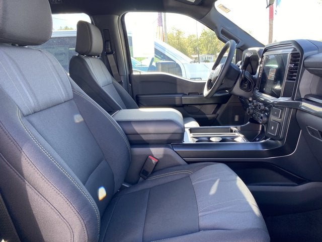 2025 Ford F-150 STX 4X4