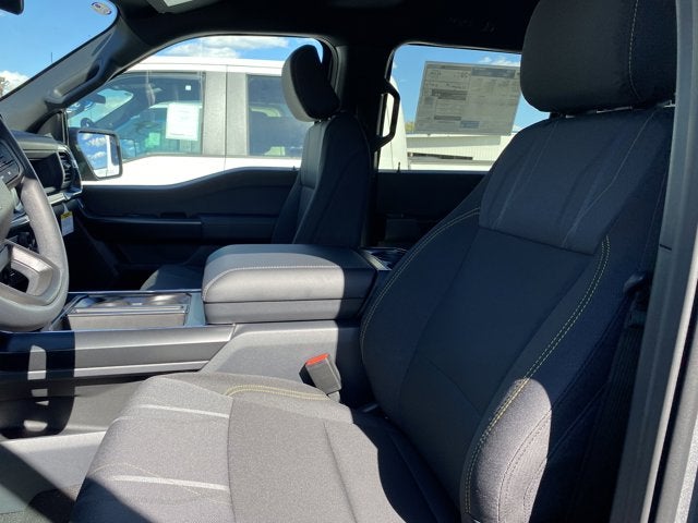 2025 Ford F-150 STX 4X4