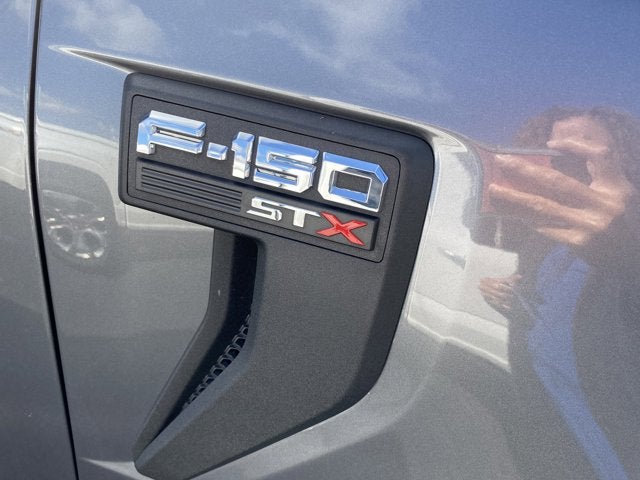 2022 Ford F-150 STX 4X4