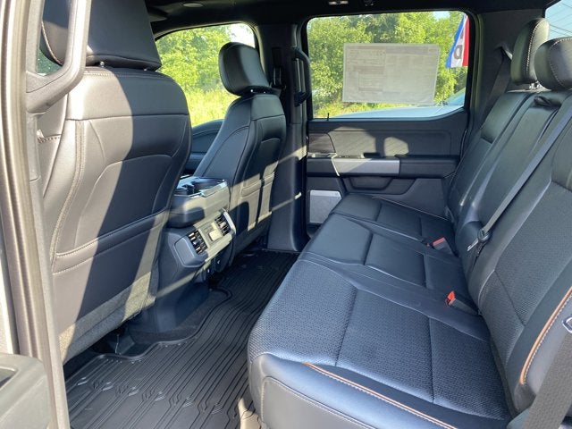 2025 Ford F-150 LARIAT 4X4