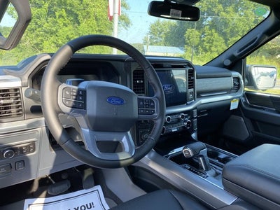 2025 Ford F-150 LARIAT 4X4