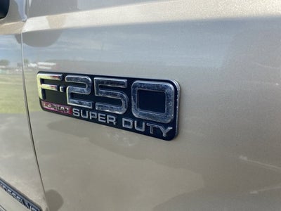 2000 Ford Super Duty F-250 4X4 CREW CAB PICKUP/