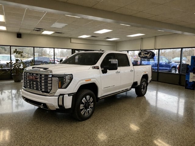 2025 GMC Sierra 2500HD Denali