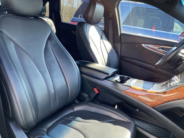 2020 Lincoln Nautilus Reserve